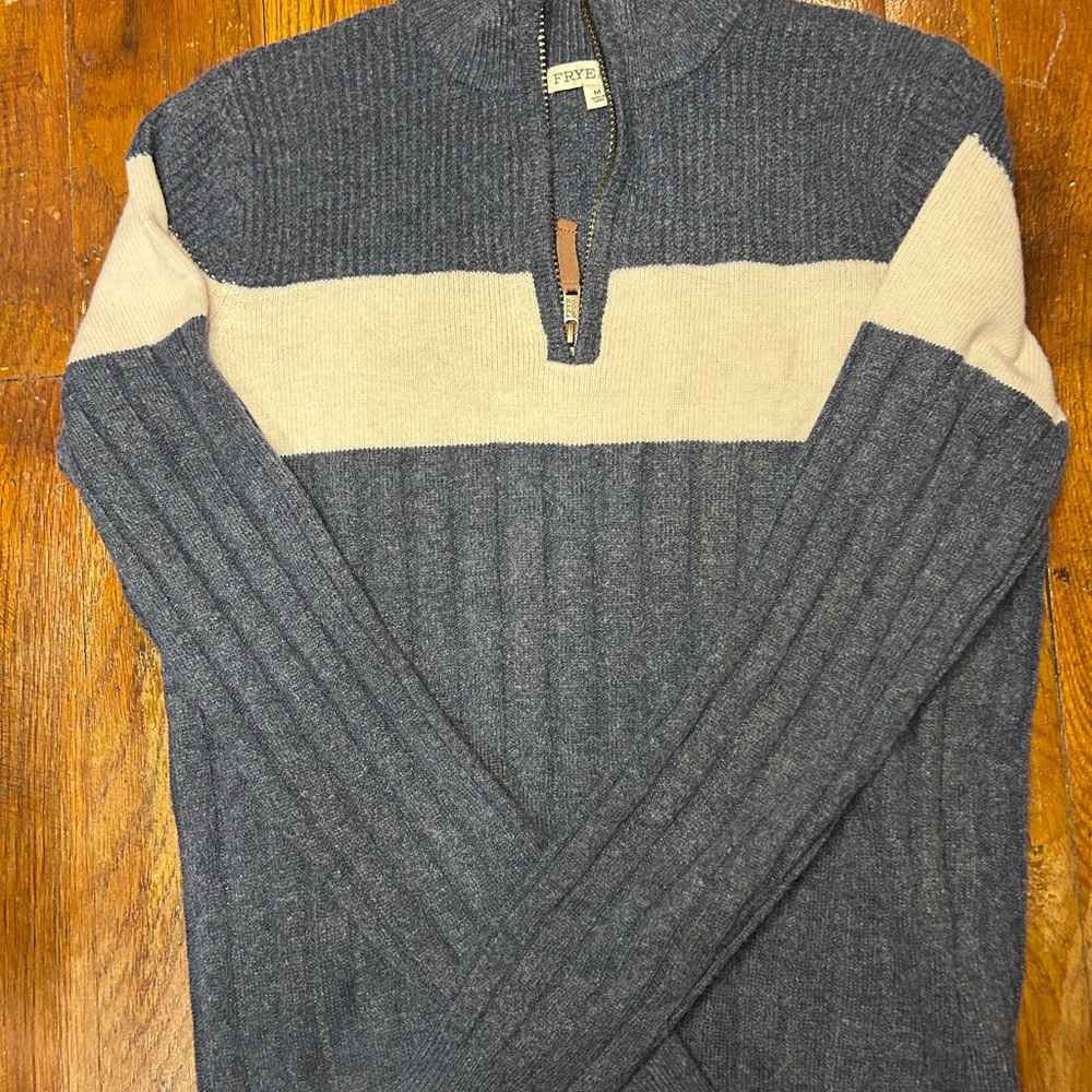FRYE AND CO. Men's Navy and Beige Zip-Up Sweater
